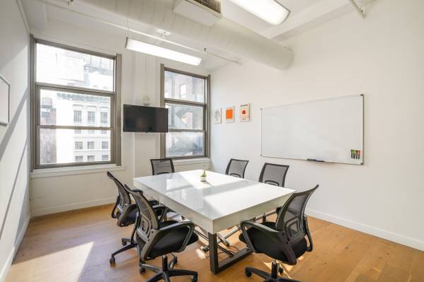 $10,200 / 3500ft2 - Bright/Airy Creative Loft Available - Furnished - No Fee! (Midtown West)63788856577153123