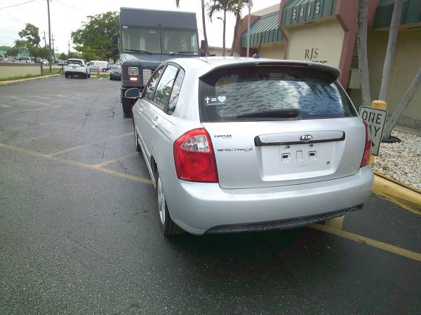 2009 KIA SPECTRA  5 - $1,975 (POMPONO)63470424942849124