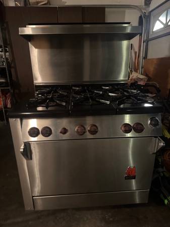 Wolf gas stove with oven 1