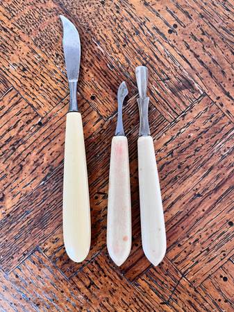 3 vintage ivory handled utensils 1