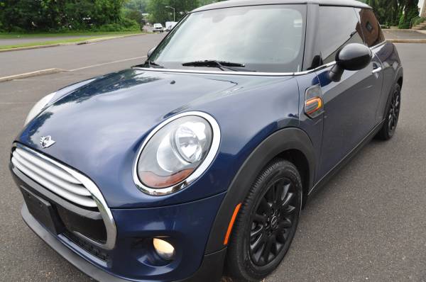 2014 Mini Cooper Hardtop 71K Loaded New Tires PA Inspected WE FINANCE - $8,700 (bucks county phila)63491074170113121