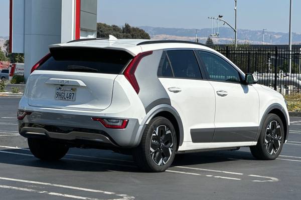 2023 Kia Niro EV Wave **Great Deal** - $26,998 (Dublin, CA)63654698437379123