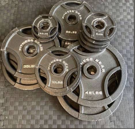 Olympic Weight Set / Plates (New) 255 lbs - $249 (Alpharetta/Johns Creek)63441254562563124