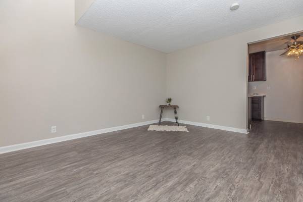 $2,500 / 1br - 670ft2 - 1 Bed, Cable Ready, Guest Parking (concord / pleasant hill / martinez)63667888761603124