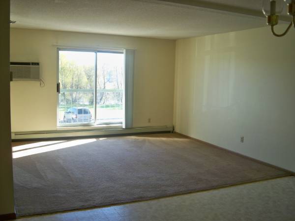 $1,400 / 2br - 770ft2 - Voted #1 Apt. Community! 2bd/1 bath $1,115 Avail Now! (Waconia)64003959271427120