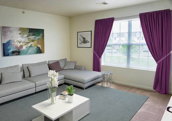 $1,491 / 3br - 1121ft2 - Enjoy a 3 BR / 2 BA surrounded by a tranquil natural setting (Cortland)63981968496514120