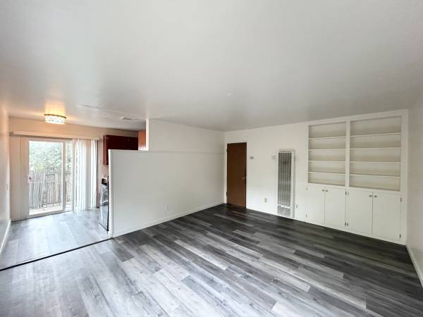 $910 / 1br - Vibrant 1 Bedroom Close to Outdoor Spaces (scotts valley)63890317260675121