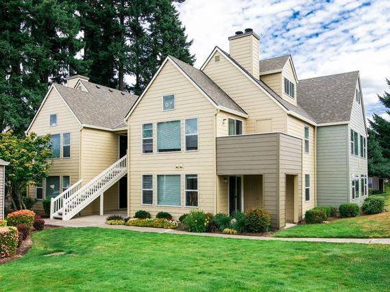 $1,995 / 2br - 1123ft2 - TREAT Yourself To a Renovated 1BD! (Tualatin)63831327524483120