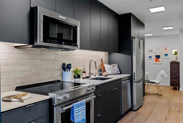 $1,355 / 311ft2 - Tu apartamento perfecto te espera: ¡Alquiler gratuito en unidades MFTE! (Lower Queen Anne - Uptown)63884891469187124