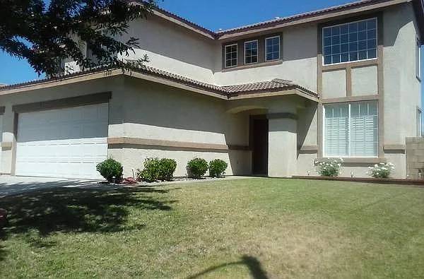 HOUSE WORK NEEDED - STUCCO PAINT- WOOD FLOORING 1