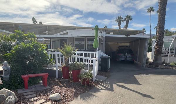 $69,900 / 2br - 800ft2 - Cozy 2 Bedroom 1 Bathroom Manufactured Home in 55+ Community (Cathedral City)63668337350145120