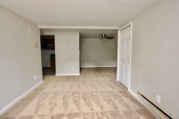 $825 / 1br - Park Manor! APPLY TODAY!!! (Penn Hills)64013374374658122