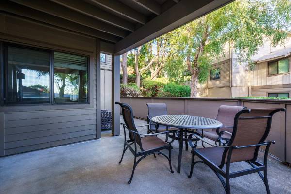 $4,050 / 1br - 781ft2 - Close to the Ferry, 101 and 580 Freeways!  2 WEEKS FREE! (larkspur)63850428448001124