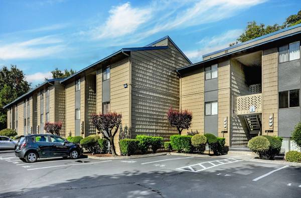 $1,575 / 1br - 690ft2 - FIRST MONTH FREE! Nice 1 BR Unit in Quiet Community (Tukwila)63862176354561121