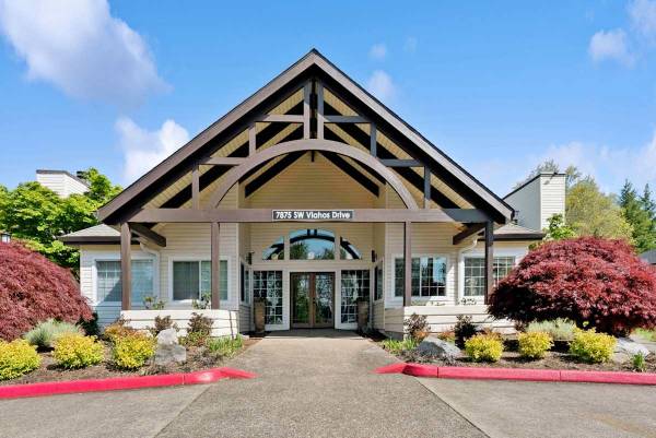 $1,695 / 2hab - 942ft2 - Área de comedor, lavadora/secadora, mantenimiento en el lugar (7875 SW Vlahos Dr, Wilsonville, OR)63831398407809120
