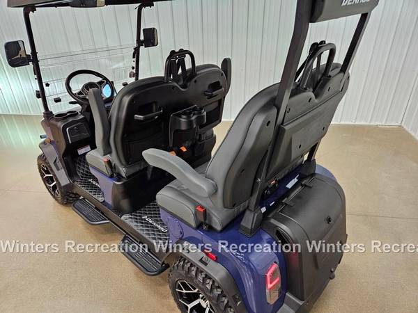 Carrito de golf Denago Rover XL de iones de litio 2025, azul - $9.995 (Winters Recreation)63470462346499124