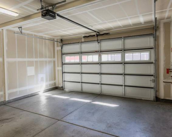 $3,595 / 3br - Close to Bay Area - Pets Welcome - Online Resident & Payment Portal (Petaluma)64055521754243124
