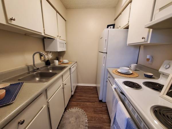 $1,031 / 2br - Descansa, relájate y recarga en The Arts at Jefferson Heights Apts! (Baton Rouge)63902942261506121
