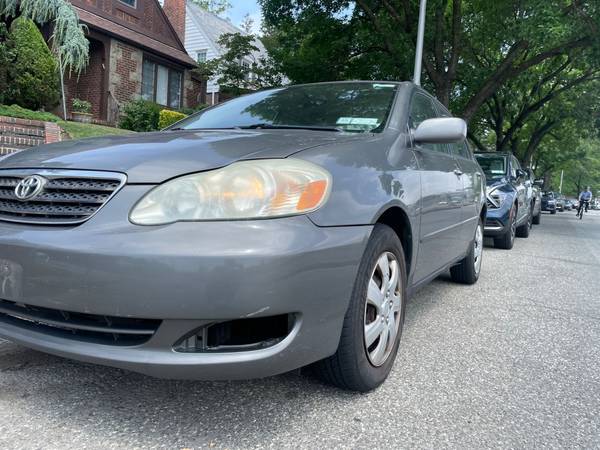 Toyota Corolla LE - $3,699 (Glen Cove)63654713494273120