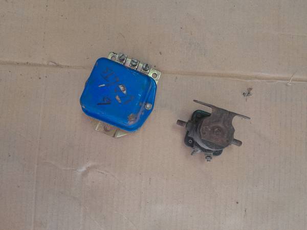 Ford Tractor 800 6 volt Regulator/Starter solenoid 1