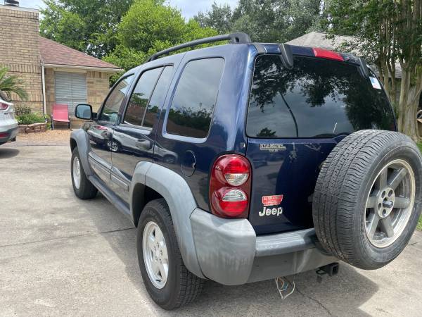 JEEP LIBERTY CLEAN - $3,200 (North Houston)63622387031043122