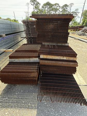 .55 CENTS LB BAR GRATING/FLOOR GRATES @ 3232 riner st Houston tx 77093 1