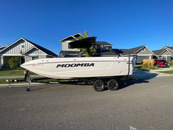 2023 Moomba Mojo 1