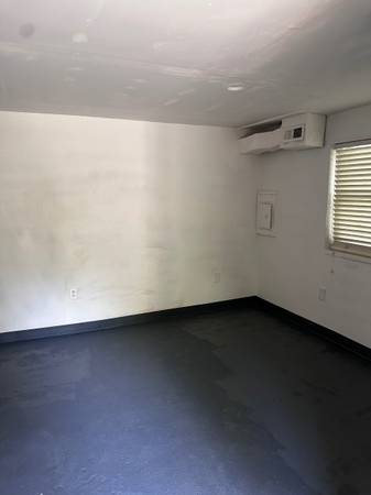 $1,500 / 2br - 800ft2 - Cottage house in West ashley (Charleston)64016104151683124