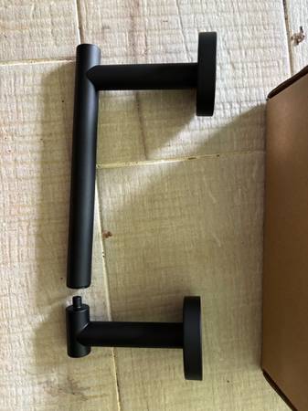 Modern Wall Mount Double Post Pivoting Toilet Paper Holder 1