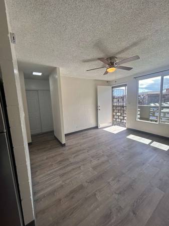 $2,040 / 2br - 650ft2 - Dos dormitorios Debe ver Moverse EN LISTO (94-111 Pupunohe St, Waipahu, HI)63939665150338122