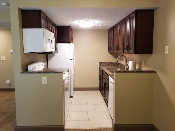 $1,050 / 1br - 662ft2 - Ready Soon!!! (Pets of all sizes!)63681714095875120
