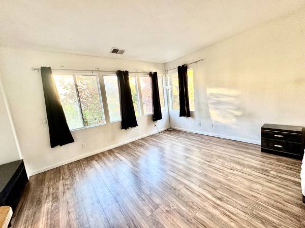 $1,850 / 1hab - 500ft2 - Amplio dormitorio principal en alquiler en el área de Evergreen: ¡todos los servicios incluidos! (san jose este)63657896108163120