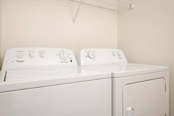 $1,356 / 1br - 575ft2 - Spa/Hot Tub, Individual Climate Control, Patio/Balcony (Sommerset Weset- Elmonica South neighborhood in Beavert)63842023067395122