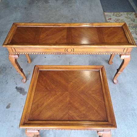 Sofa table with matching end table 1