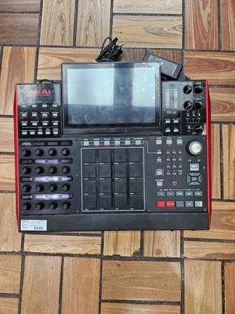 AKAI Professional MPCX Controller 192749-1 1