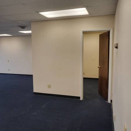 $815 / 844ft2 - 844 sq ft Office Space ALL Included (5858 E Molloy Rd)63982835910274121