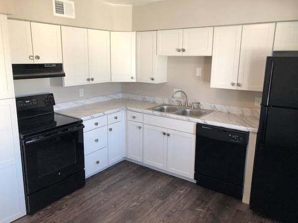 $1,349 / 3br - 1080ft2 - Three Bedroom Ready SOON! CALL TODAY (omaha)63681732958467122
