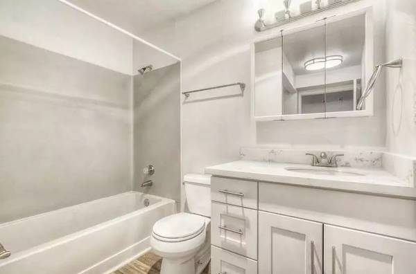 $1,495 / 1br - 591ft2 - Pet paradise! 1 Bed/1 Bath perfect for furry companions. (Federal Way - Rhoda Plaza)63688277666179120