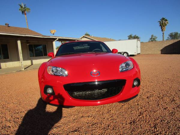 2015 Mazda Miata MX-5 Convertible 11,000 ORIGINAL MILES! - $19,500 (Glendale, AZ)63616969731969124