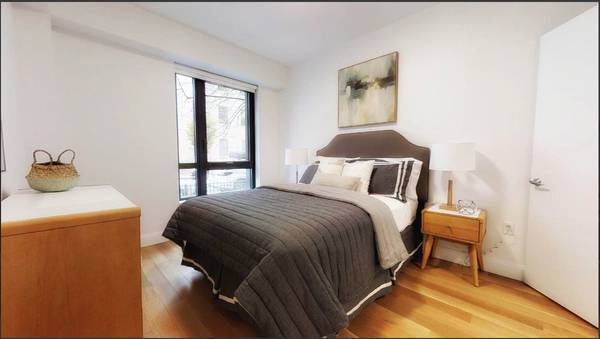 $4,200 / 2br - 831ft2 - Nice Roxbury 2 Bed For $4,200 AVAIL NOW (Roxbury)63828557714691124