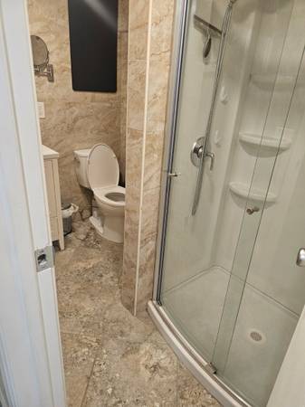 $1,650 / 650ft2 - Estudio en Queens Village, Hermosa Renovación Nueva! (Queens Village)64033456633731121