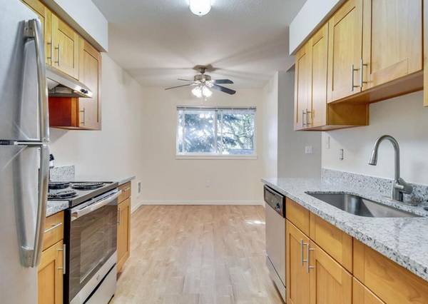 $1,995 / 3br - Estacionamiento cubierto y reservado, incluye LG + 3 habitaciones 2 baños con conjunto de LG (Beaverton / Aloha)63820681600259122