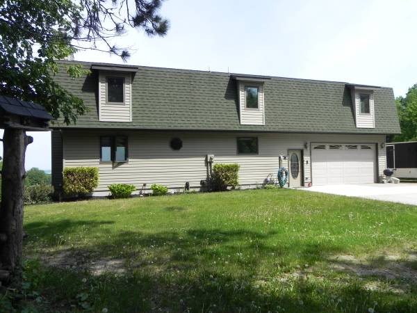 $2,000 / 3br - 2304ft2 - Nice 3 bed/3 bath Home for rent Country setting with Beautiful Views (Beulah)64037896795777121