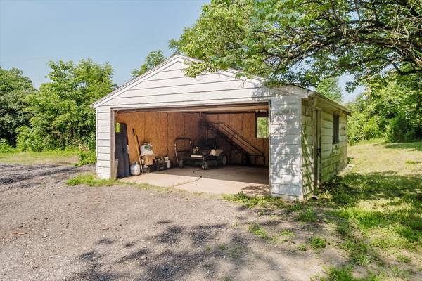 $385,000 / 2384ft2 - 7+ Acres gran granero de poste (Yorktown IN)63680211508609124