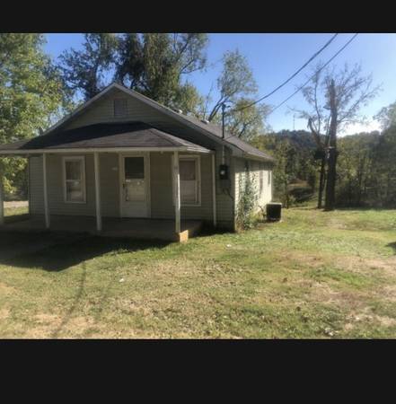 $69,900 / 2br - 1200ft2 - 2bd  1ba  fixer upper eliz city limits (Elizabethton)63881465818113120