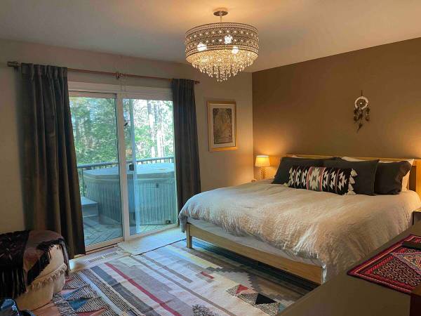 $3,300 / 3br - Peaceful and Quiet November 23 - December 23 Sublet flexible dates (Grass Valley)63952106979203121