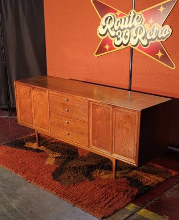 Vitage Buffet by Drexel 1