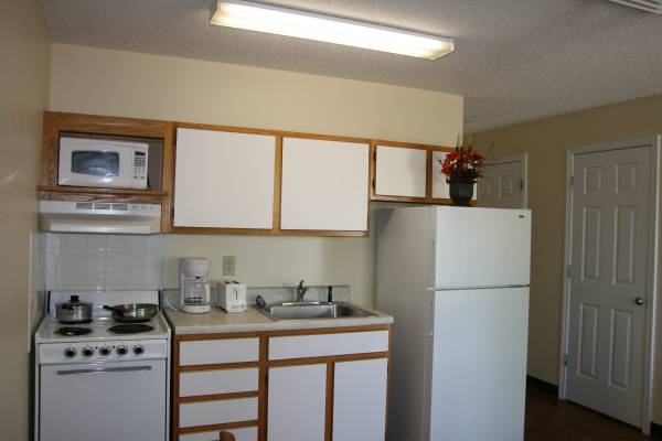 Wilson Extended Stay Furnished - Room for Rent