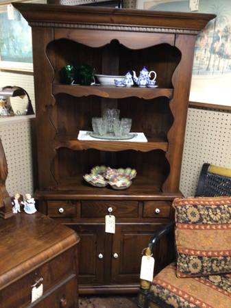 Cabinet 1
