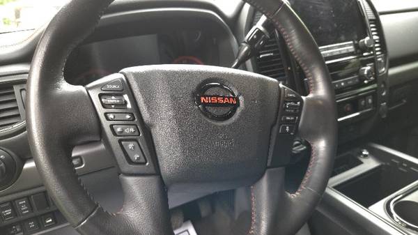 2021 Nissan Titan 4WD Crew - Photo 9